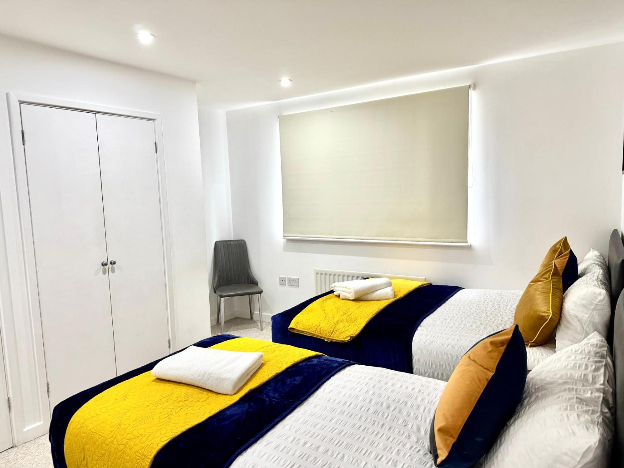 2 Bed, 2 Bath, Ground Floor Whole Apartment With Parking, Near Central London & Stratford, Close To Station, Zone 2 Exterior photo