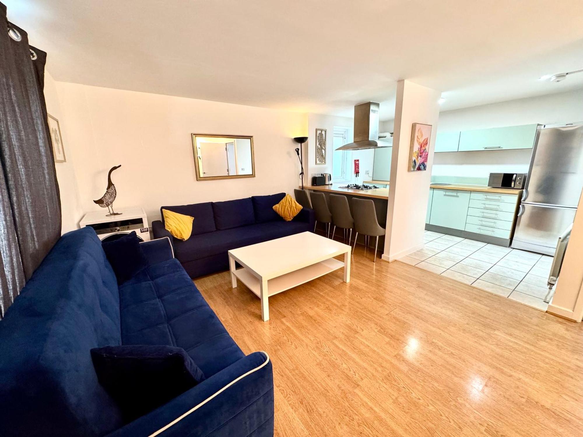 2 Bed, 2 Bath, Ground Floor Whole Apartment With Parking, Near Central London & Stratford, Close To Station, Zone 2 Exterior photo